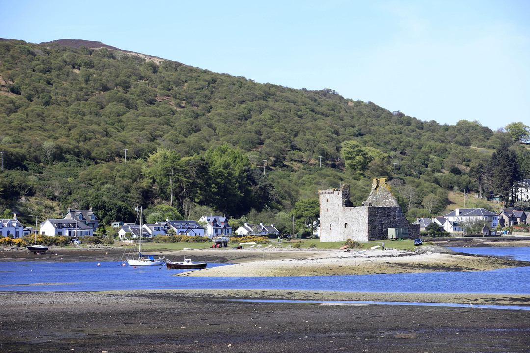 Lochranza Castle